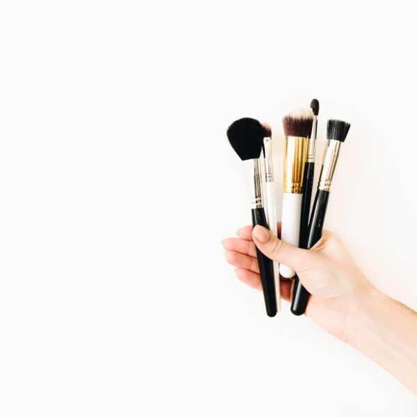 The Ultimate Guide to Summer Makeup Essentials for a Flawless Look